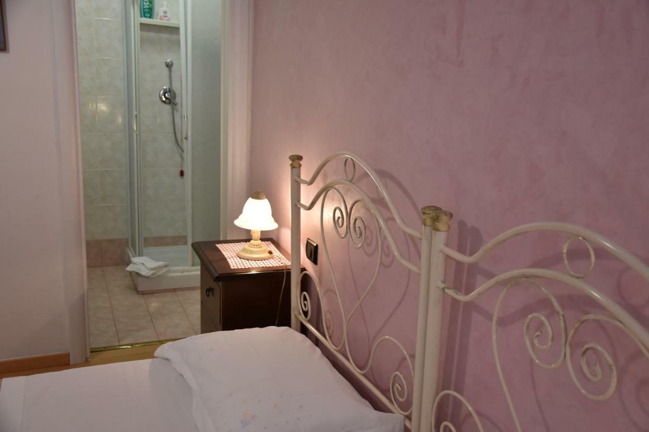 Il Ciclamino Bed And Breakfast อัสโกลีปิเชโน ภายนอก รูปภาพ