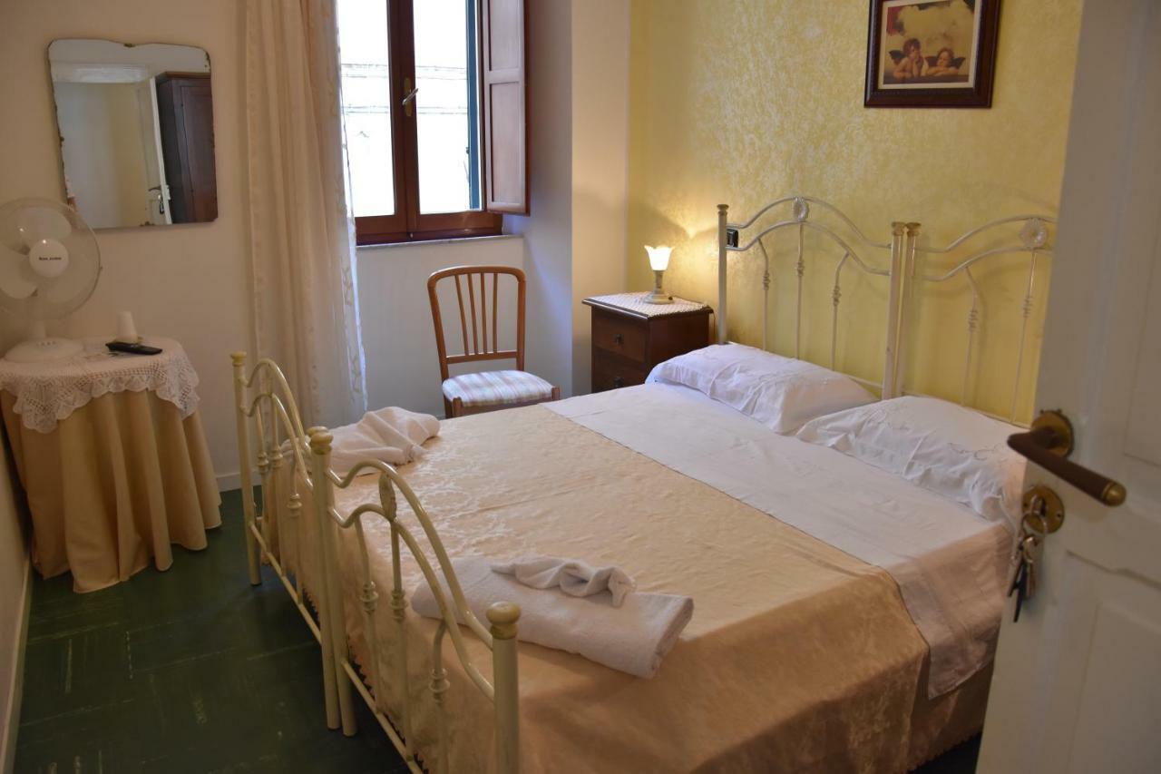 Il Ciclamino Bed And Breakfast อัสโกลีปิเชโน ภายนอก รูปภาพ